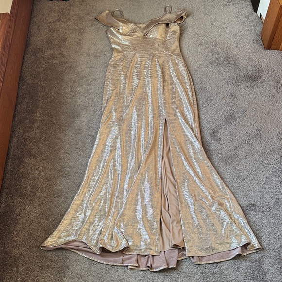 Night Way Collections Shimmering Gold Dress SIZE 10 - Picture 1 of 10